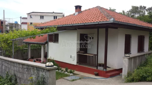 House in Sutomore, Bar Municipality