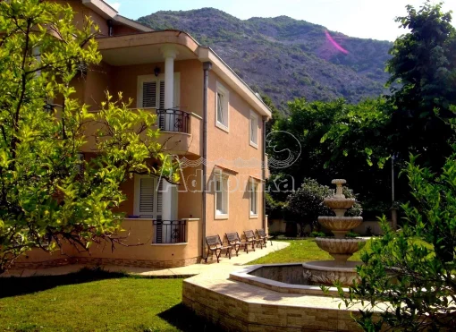 House in Kotor, Kotor Municipality