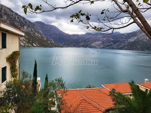Apartment in Kotor, Kotor Municipality