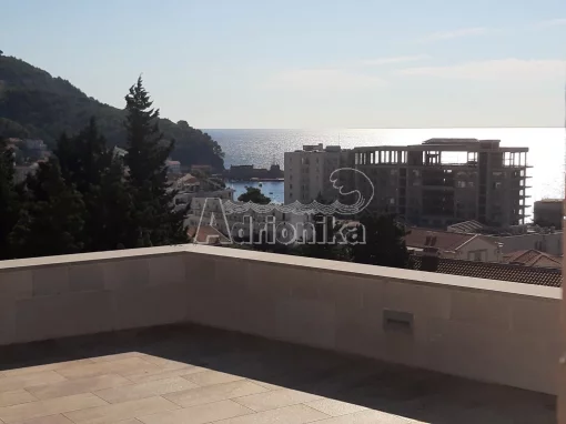 Apartment in Petrovac na Moru, Budva Municipality