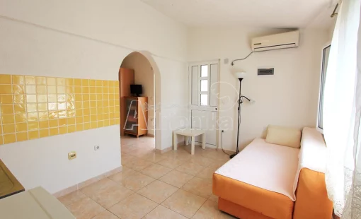 House in Busat, Bar Municipality