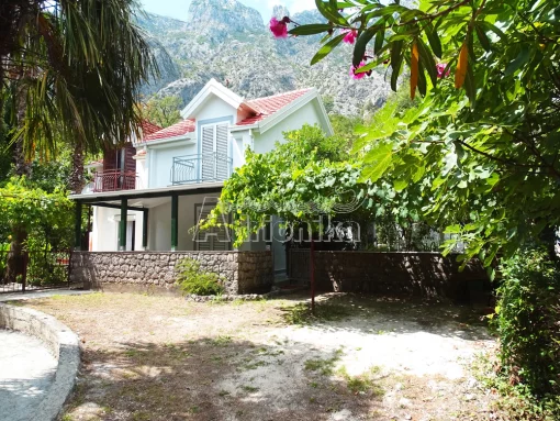 House in Kotor, Kotor Municipality