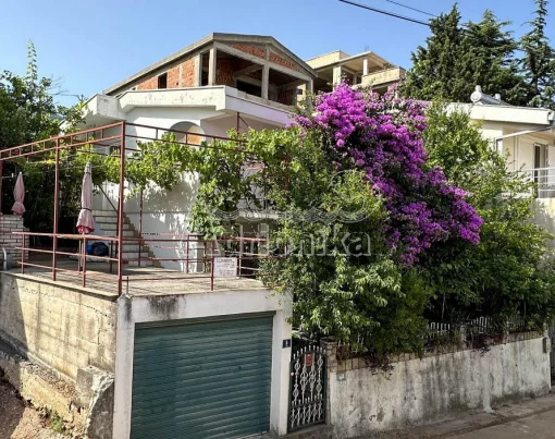 House in Dobra Voda, Bar Municipality