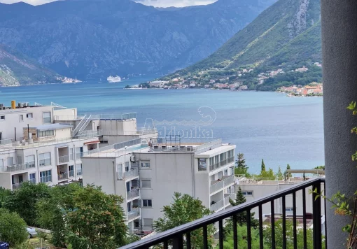 Apartment in Dobrota, Kotor Municipality