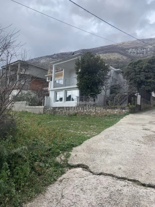 House in Sutomore, Bar Municipality