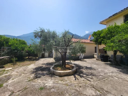 House in Bar, Bar Municipality
