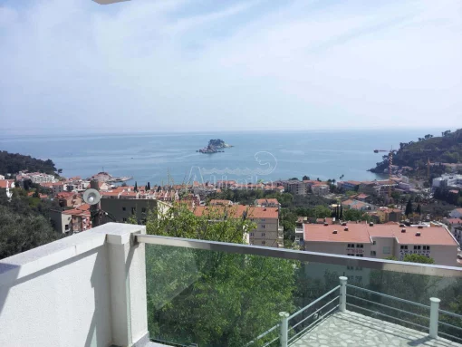 Apartment in Petrovac na Moru, Budva Municipality