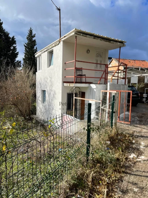 House in Topolica, Bar Municipality