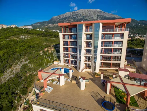 Apartment in Dobra Voda, Bar Municipality
