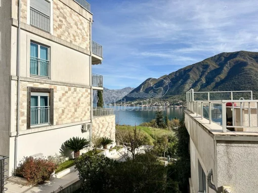 Apartment in Dobrota, Kotor Municipality