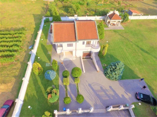 House in Podgorica, Podgorica Capital City