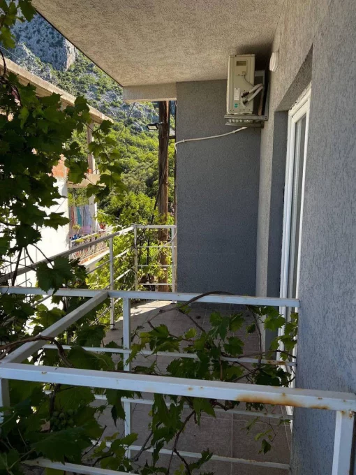 House in Brca, Bar Municipality