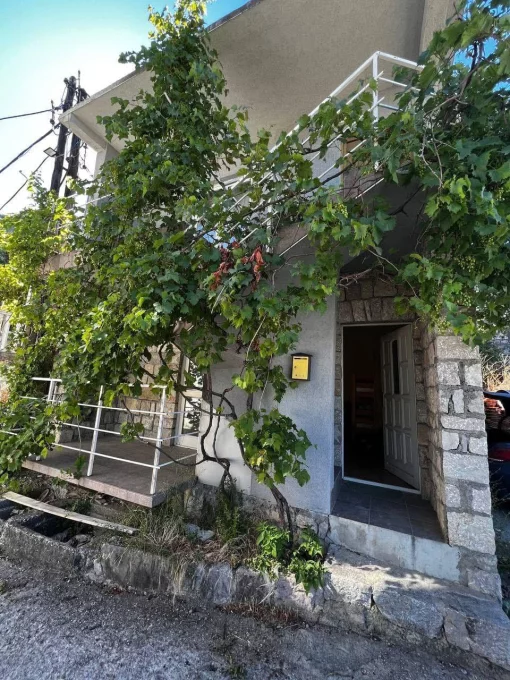 House in Sutomore, Bar Municipality