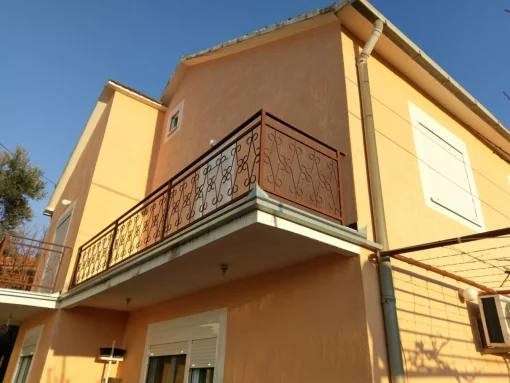 House in Donja Tomba, Bar Municipality
