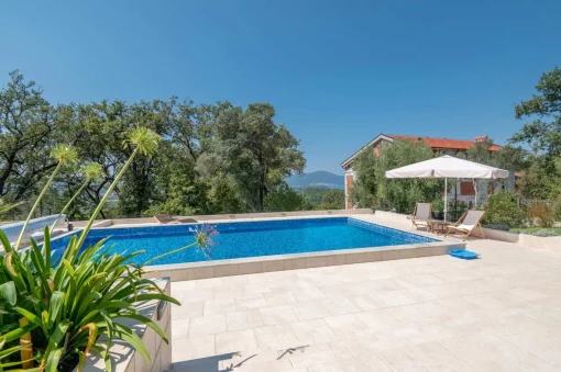 House in Kavac, Kotor Municipality