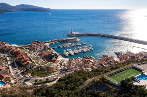 Apartment in Radovici, Tivat Municipality