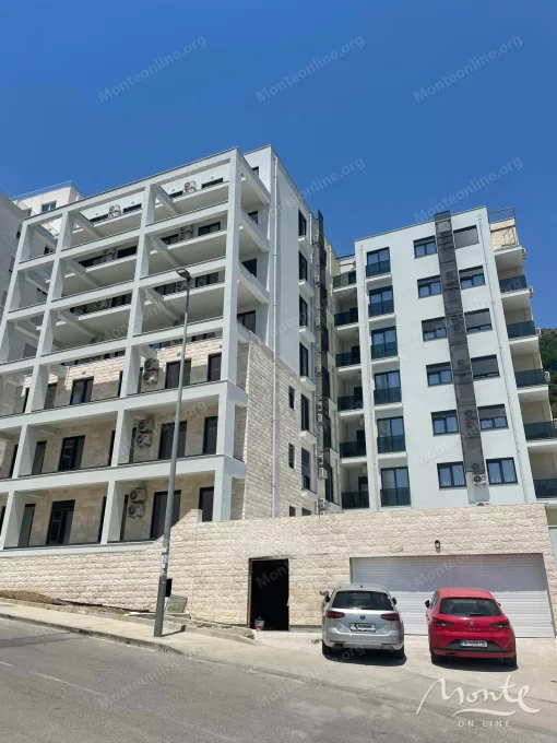 Studio apartment in Becici, Budva Municipality