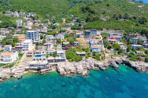 House in Dobra Voda, Bar Municipality