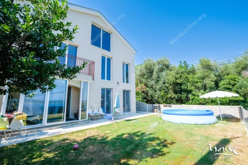 House in Baosici, Herceg Novi Municipality