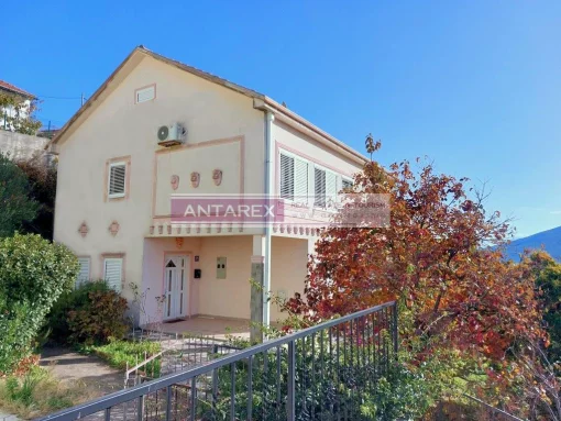 House in Kumbor, Herceg Novi Municipality