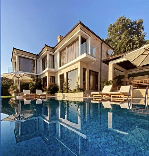 House in Dobra Voda, Bar Municipality