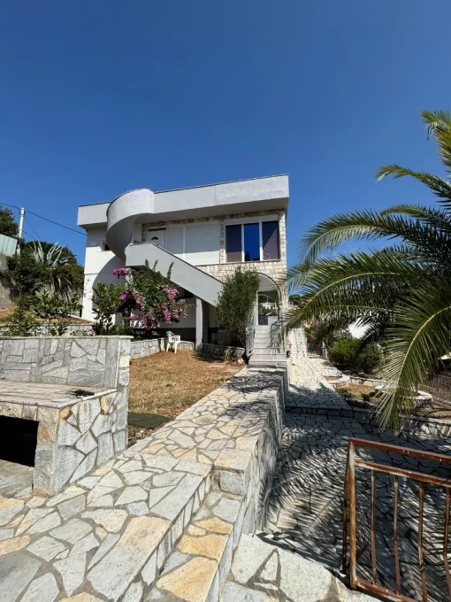 House in Busat, Bar Municipality