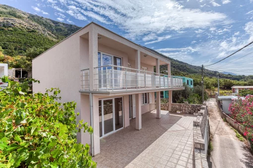 Apartment in Sutomore, Bar Municipality