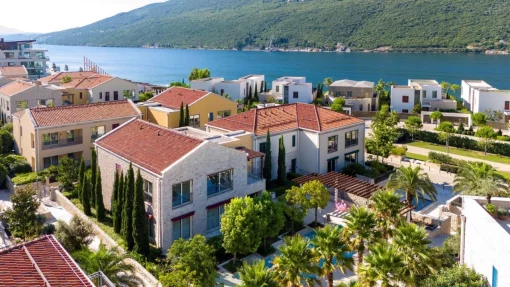 Apartment in Kumbor, Herceg Novi Municipality
