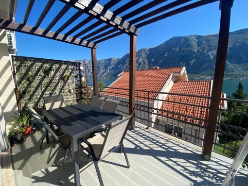 Apartment in Prcanj, Kotor Municipality