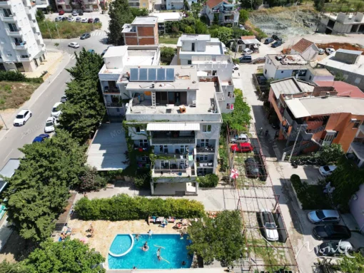Magnificent 4-storey hotel with restaurant and parking 300 meters away, Bar, Montenegro