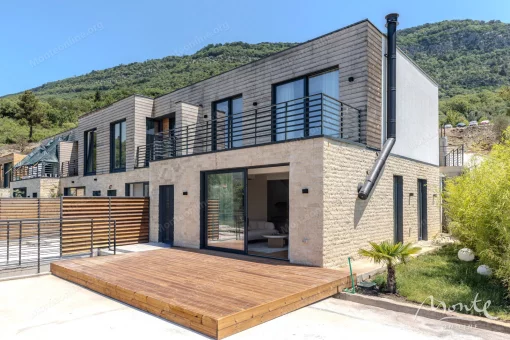 House in Kavac, Kotor Municipality