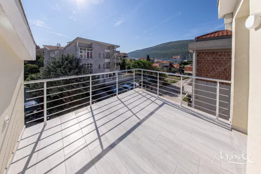 Apartment in Denovici, Herceg Novi Municipality