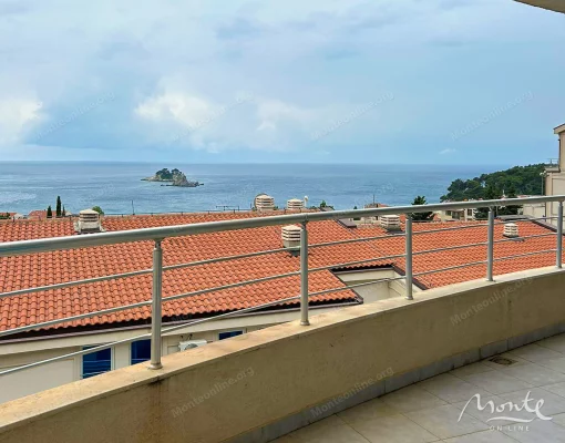 Apartment in Petrovac na Moru, Budva Municipality