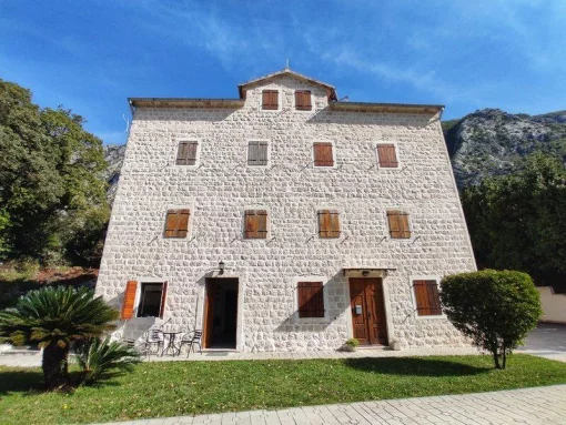 Apartment in Dobrota, Kotor Municipality