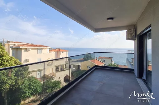 Apartment in Dobra Voda, Bar Municipality