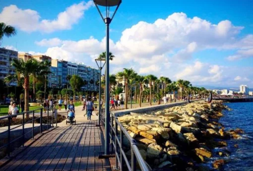 For sale com. Property in Cyprus, Limassol