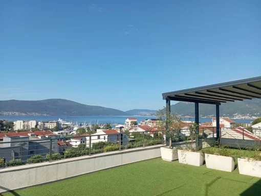 Apartment in Donja Lastva, Tivat Municipality