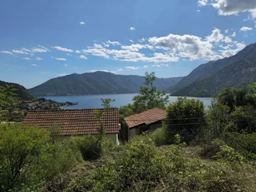 Urbanized plot with sea view, Risan, Montenegro