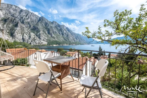Apartment in Donji Orahovac, Kotor Municipality