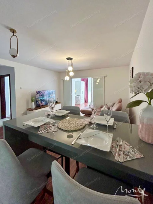 Apartment in Petrovac na Moru, Budva Municipality