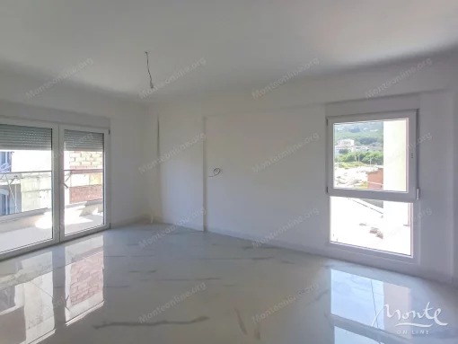 Apartment in Bar, Bar Municipality