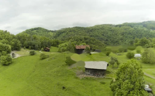 The estate of Kmetiyanovo in the village, Slovenia