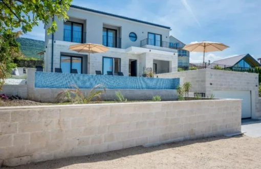 House in Josice, Herceg Novi Municipality