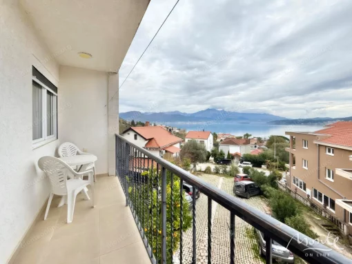 Apartment in Denovici, Herceg Novi Municipality