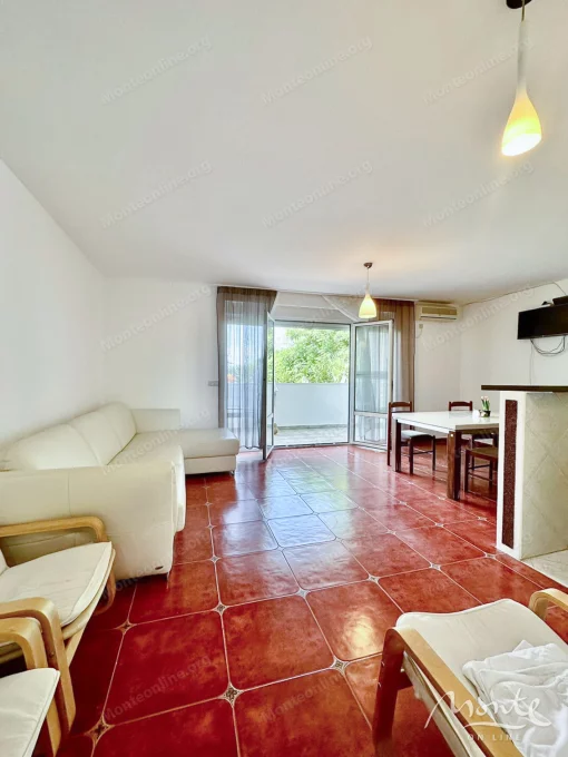 Apartment in Petrovac na Moru, Budva Municipality