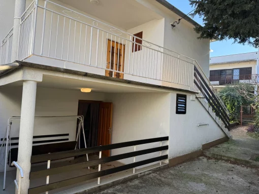 House in Busat, Bar Municipality