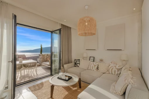 Commercial property in Lustica Peninsula