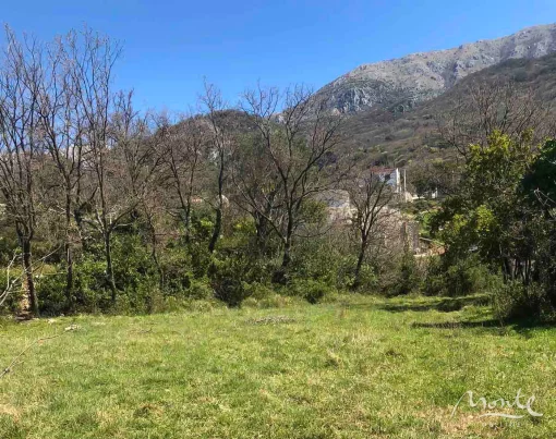 Spacious plot of land in picturesque Zalievo, Bar, Montenegro