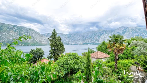 House in Stoliv, Kotor Municipality