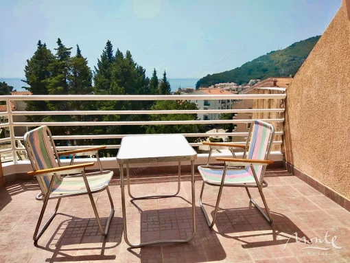 Apartment in Petrovac na Moru, Budva Municipality
